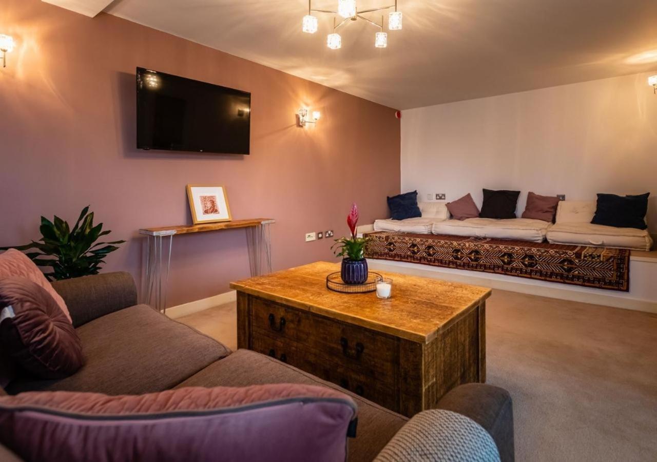 Lux Duplex Apartment 19Th Century Chapel Wakefield Centre Extérieur photo