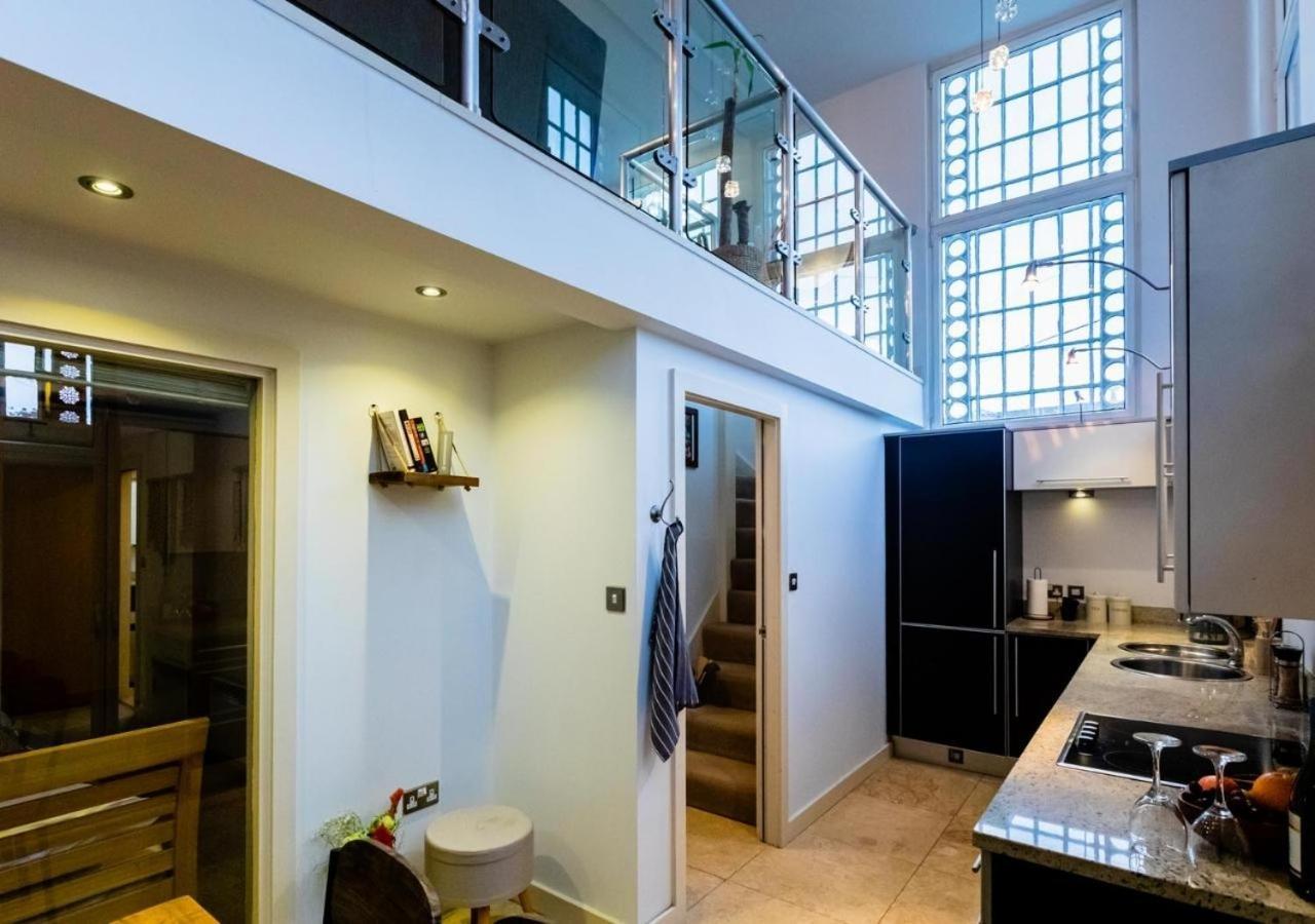 Lux Duplex Apartment 19Th Century Chapel Wakefield Centre Extérieur photo
